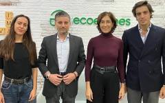 De izquierda a derecha, Virginia Moreno, especialista en Relaciones Externas de Ecoembes; Antonio Magraner, secretario general de CEAJE; Begoña de Benito, directora de Relaciones Externas del scrap; y Daniel Cifuentes, responsable de Comunicación de la confederación