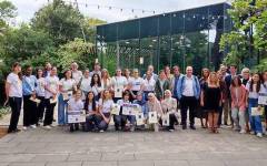 Una salsa alternativa a la soja elaborada con algarroba gana el Premio Ecotrophelia 2025