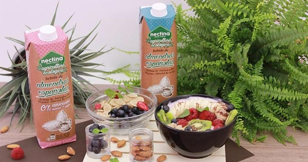 Tetra Prisma® Aseptic realza en el lineal las bebidas de almendras de Nectina