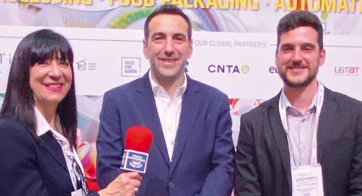 Fabregat, con el equipo de Tecnifood que ha cubierto el evento