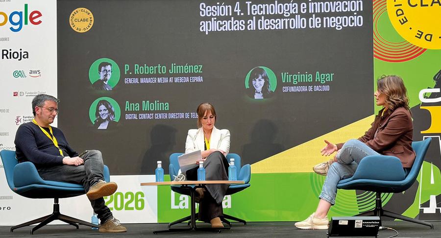 P. Roberto Jiménez, general media manager at Webedia España, Virginia Agar, cofundadora de Oacloud y Ana Molina, digital contact center director of Telefónica