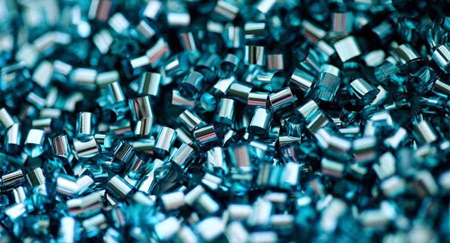 Las materias primas de la industria de plásticos suben un 30% con la guerra de Irán