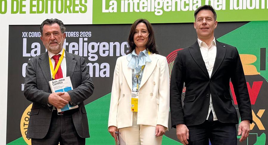 Arsenio Escolar, editor de Archiletras y presidente de Clabe, Elena López Tamayo, directora gerente de la fundación Dialnet y Darío Pescador editor de Quo